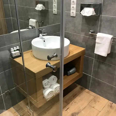 Aruba & Private Bed & Breakfast Keszthely