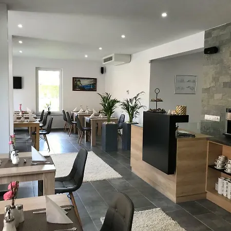 Nocleg ze śniadaniem Aruba & Private Keszthely